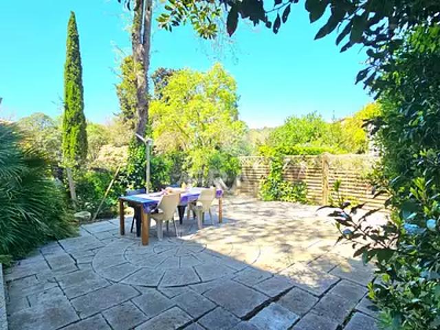 Limoux 11300 Achat / Vente appartement 3 pièces t3 au dernier étage jardin