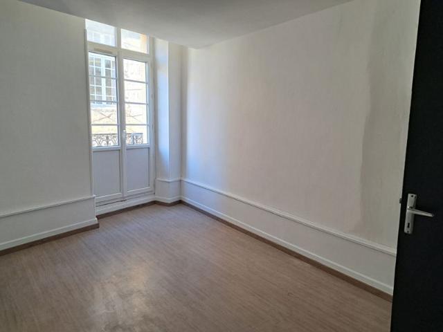 LIMOUX CENTRE VILLE APPART T2
