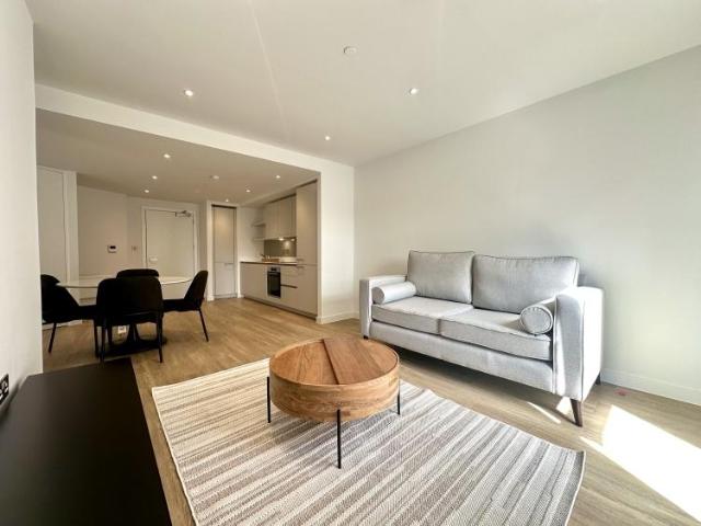 Linter Building, Whitworth Street. 2 bed apartment to rent £1,850 pcm £427 pw