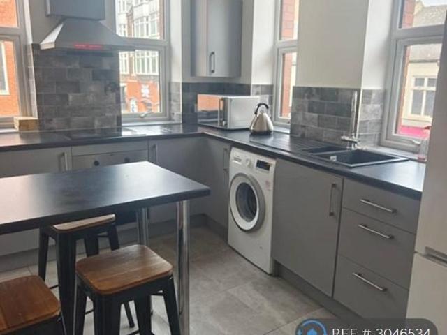 Linthorpe Road, Middlesbrough, TS1 1 bed in a flat share to rent £364 pcm £84 pw