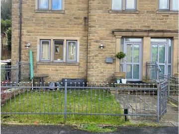 Linthwaite, Huddersfield HD7, 2 bed flat to rent, £725 pcm | PrimeLocation