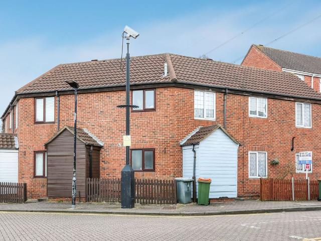 Linton Gardens, London E6, 2 bed terraced house to rent, £1,900 pcm | PrimeLocation