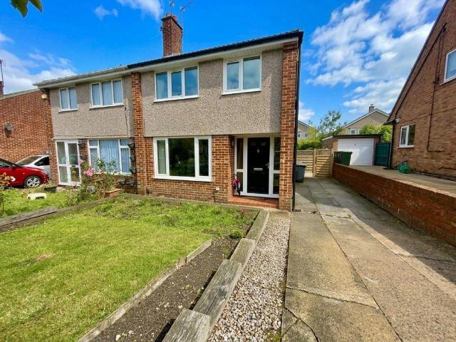 Linton Drive, Leeds LS17 3 bed semi detached house to rent £1,500 pcm £346 pw