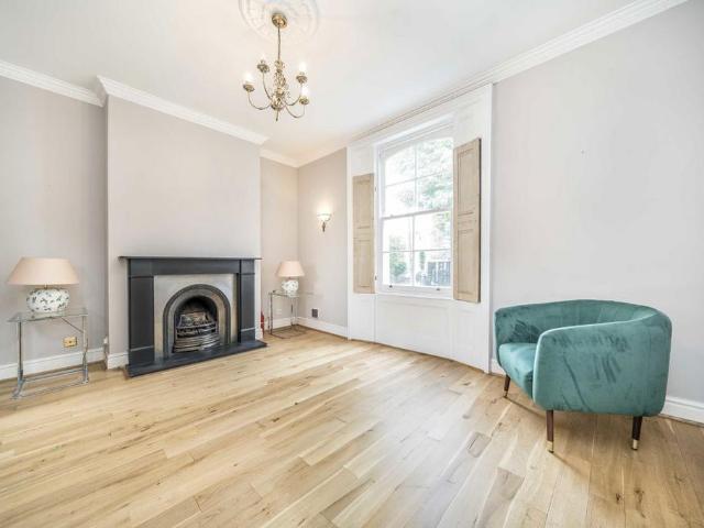 Linton Street, London N1 3 bed terraced house to rent £5,500 pcm £1,269 pw