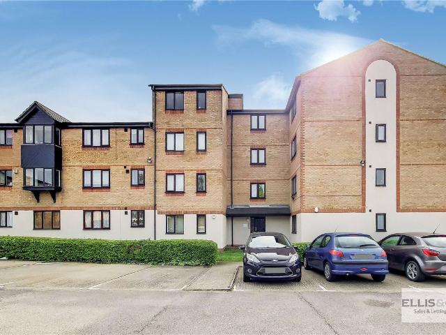 Linwood Crescent, Enfield, Middlesex EN1, 1 bed flat to rent, £1,475 pcm | PrimeLocation