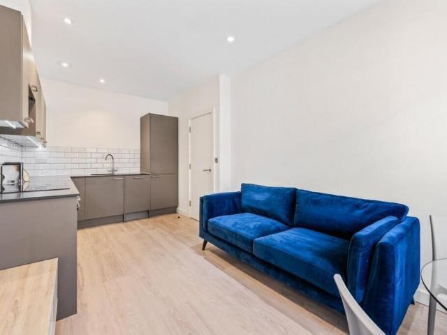 Linacre House, Exeter EX1 Studio to rent £1,135 pcm £262 pw