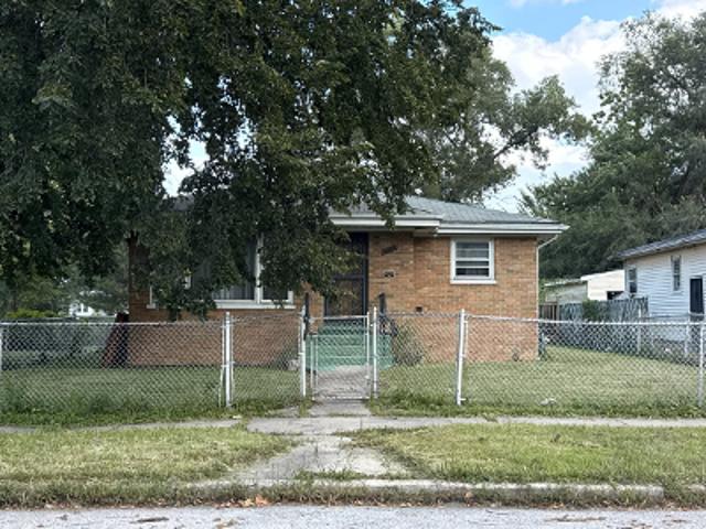Lincoln Ave