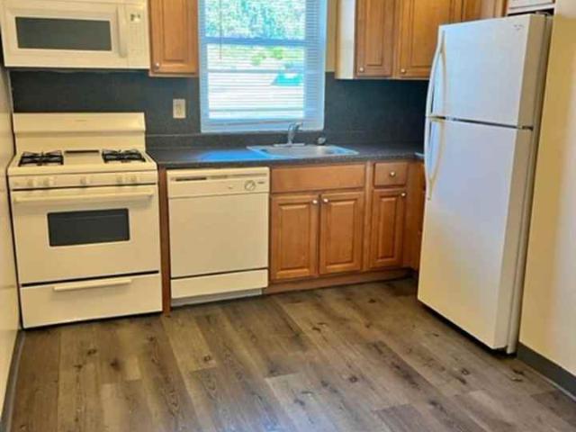 Lincoln Crossing Apartments 2 Bedroom Apartment for Rent at 701 Lincoln Ave, Prospect Park, PA 19076