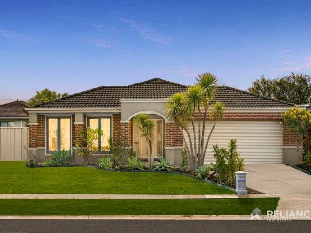 Lincoln Heath Estate Living / Alamanda School Zone / Rare Wide Side Entrance on 578m2 Block / Exceptional Family Space