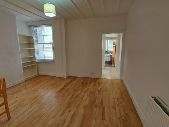 Lincoln House, Asteys Row, Islington N1, 1 bed flat to rent, £1,990 pcm | PrimeLocation