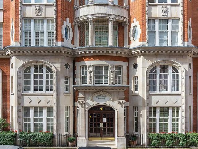 Lincoln House, Basil Street, London SW3, 3 bed flat to rent, £7,583 pcm | PrimeLocation