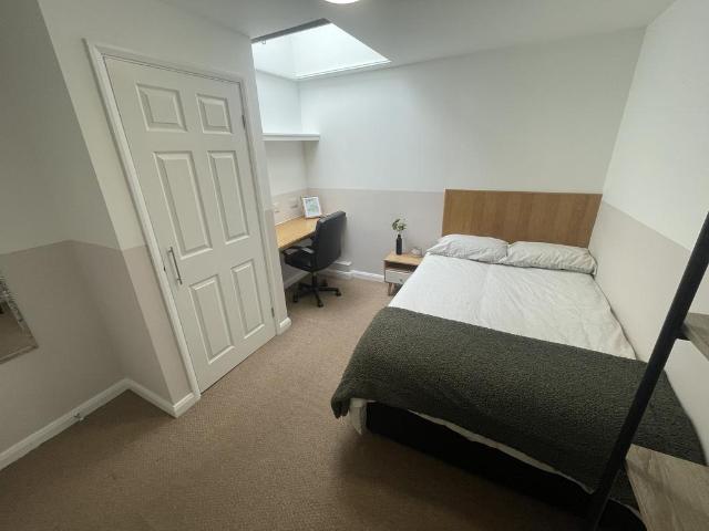 Lincoln LN1 6 bed terraced house to rent £2,990 pcm £690 pw