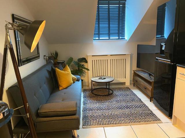 Lincoln LN5 1 bed flat to rent £1,018 pcm £235 pw
