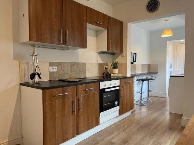 Lincoln LN5 2 bed terraced house to rent £1,257 pcm £290 pw