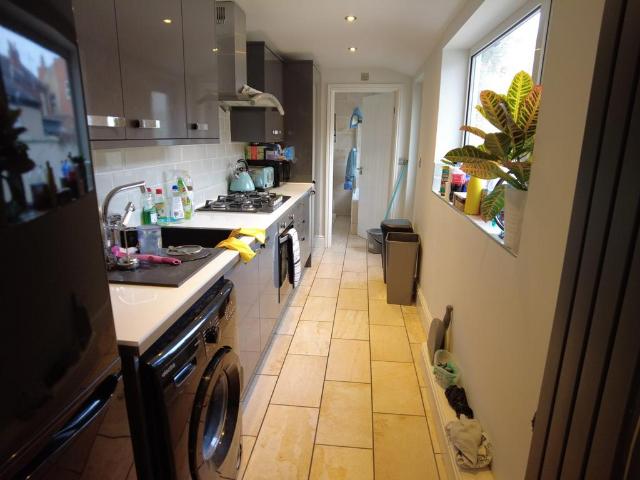Lincoln LN5 2 bed terraced house to rent £1,257 pcm £290 pw