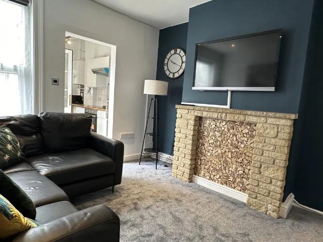 Lincoln LN5 3 bed terraced house to rent £1,820 pcm £420 pw