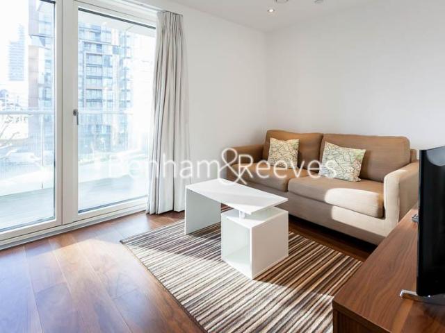 Lincoln Plaza, Canary Wharf E14 Studio to rent £2,150 pcm £496 pw