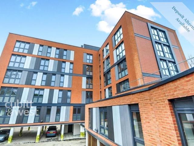 Lincoln Road, Dorking RH4, 1 bed flat to rent, £1,150 pcm | PrimeLocation