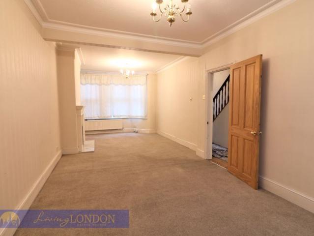 Lincoln Road, Enfield EN3, 2 bed terraced house to rent, £2,100 pcm | PrimeLocation