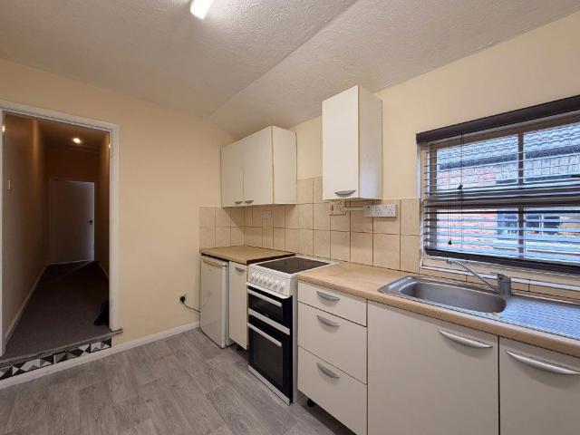 Lincoln Road, Peterborough PE1, 1 bed flat to rent, £700 pcm | PrimeLocation
