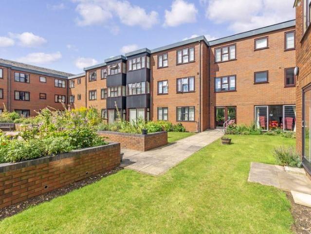 Lincoln Road, Peterborough PE1, 1 bed flat to rent, £850 pcm | PrimeLocation