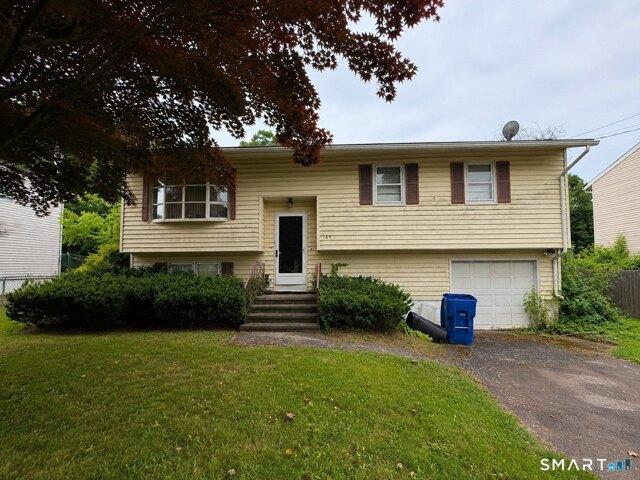 Lincolndale Dr, Waterbury, Home For Sale