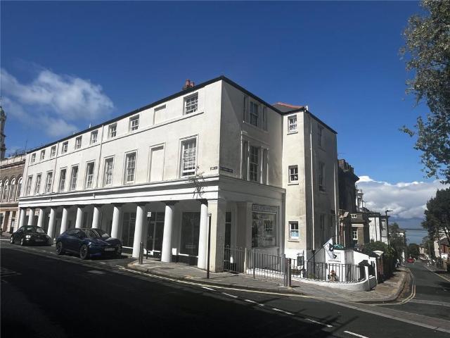 Lind Street, Ryde, Isle of Wight, PO33 2 bed flat to rent £900 pcm £208 pw