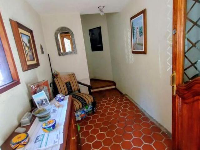 Linda y Acogedora Casa en Venta en Lomas de Las Águilas, a Unos Pasos del Acceso a La Supervía