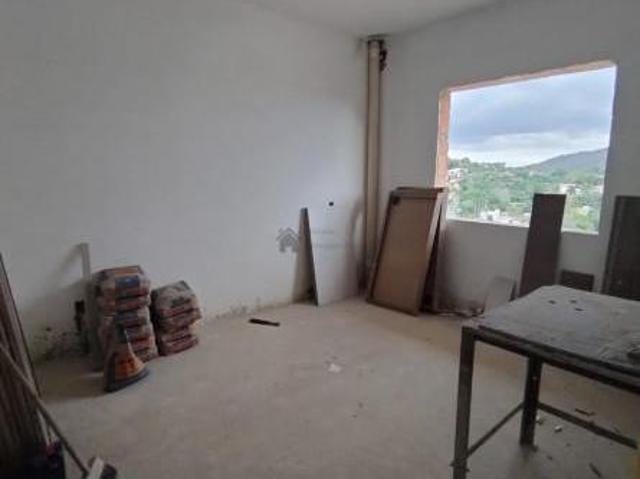 LINDA AREA PRIVATIVA EM PRÃ?DIO INDIVIDUAL COM 03 QUARTOS NO BAIRRO SANTA LUZIA EM CONTAGEM