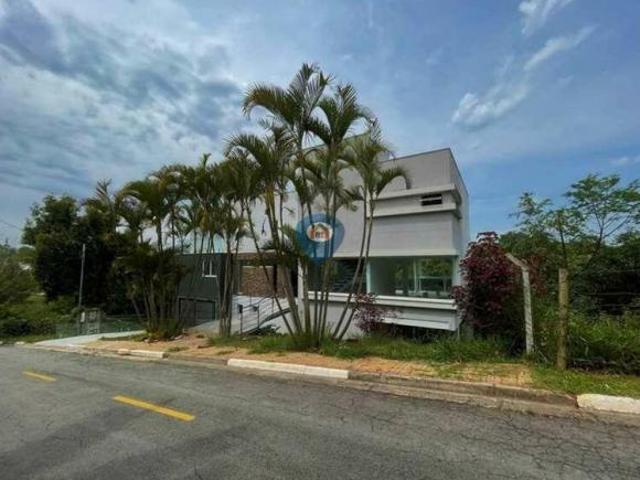 Linda casa moderna 4 Suítes e 8 Vagas Região Granja Viana