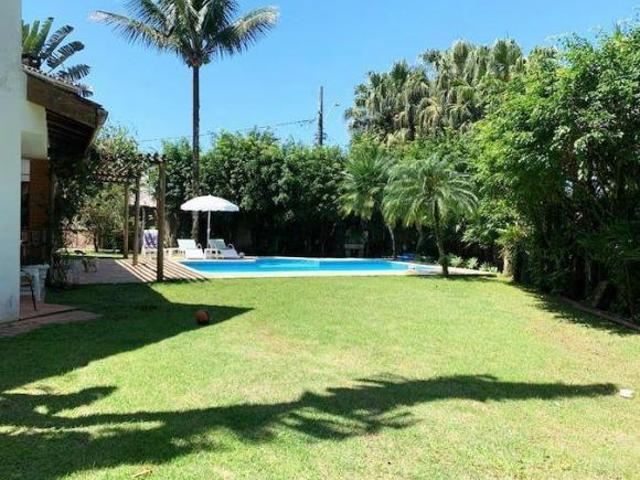 Linda Casa na Barra do Una a 100m do Mar | 4 Quartos e 700m2 de Terreno