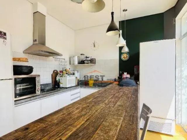 Linda casa na City Romana! 295m2 de puro conforto e personalidade!