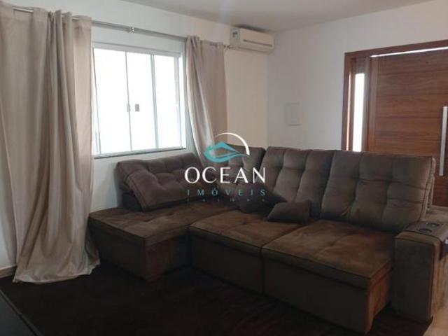 Linda casa na praia com 3 quartos