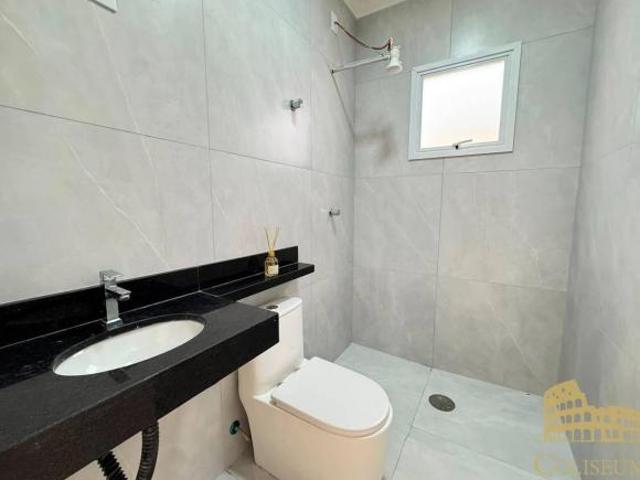 Linda Casa na Vila Guilhermina, 3 Dorms c/2 suítes, 2 Vagas Fino Acabamento