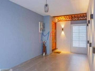 Linda casa no bairro Vila Monumento, com 222m² de a.u, 3 quartos, sala, cozinha, edicula, 2 vagas, q