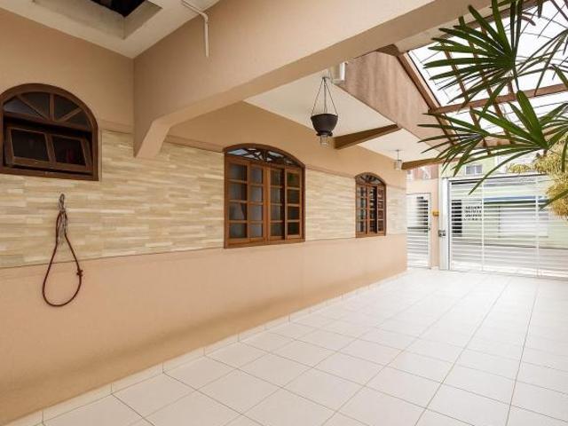 LINDA CASA NO BAIRRO SÍTIO CERCADO