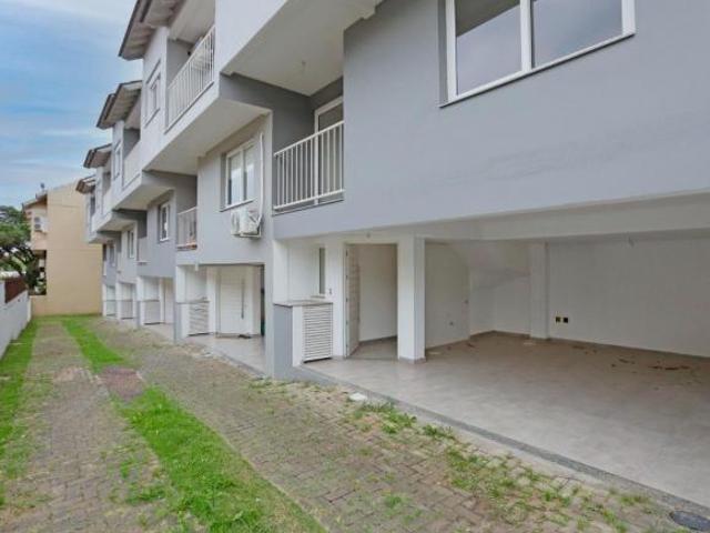 LINDA CASA NOVA COM 3 DORM. 2 GARAGENS E CONDOMINIO CUSTO ZERO