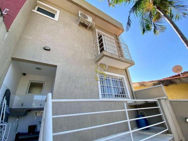 Linda Casa a Venda com Vista para Pedra Grande