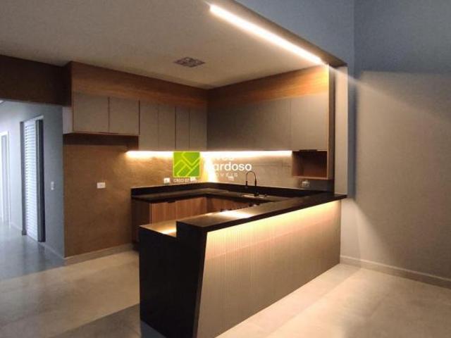? Linda Casa à Venda no Residencial Jardim – Sorocaba