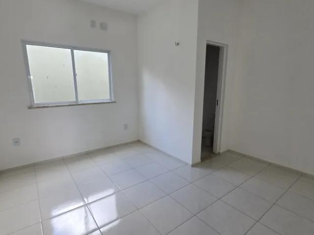 Linda Casa a Venda na Messejana com 3 Suítes e Área Gourmet