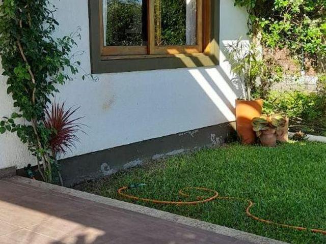 Linda Casa à Venda – Praia do Recreio, Torres – RS Oportunidade única a apenas 50 metros do mar