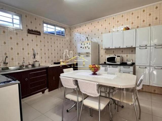 Linda Casa à Venda Próximo à Ponte da Vila dos Remédios com 2 Dormitórios e Edícula com banheiro ind
