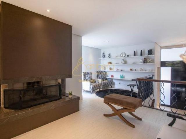 Linda Casa Com 4 Dormitórios No Morumbi