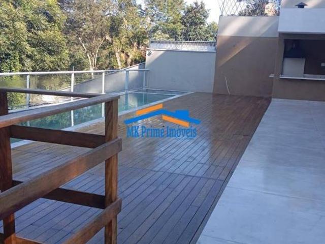 Linda Casa com 4 Quartos, sendo 4 Suítes no Condomínio Chácara dos Lagos