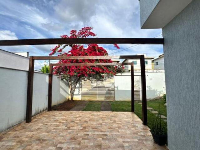 Linda casa com 3 quartos em Lagoa Santa!