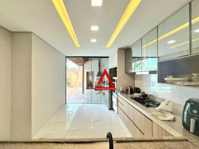 LINDA CASA com 3 quartos, sendo uma suíte com ar condicionado, área gourmet com piscina, no bairro N