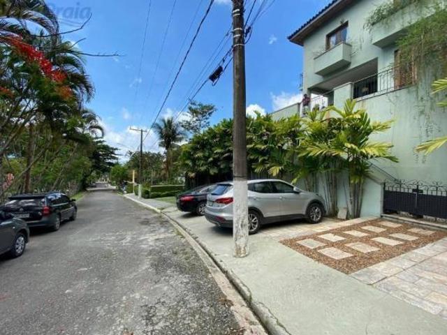 Linda casa com vista para o mar, em Guaecá CA0789