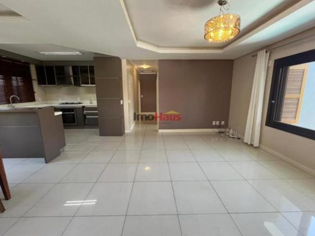 Linda casa com piscina em Igrejinha disponível para venda