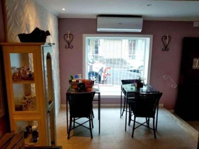 Linda Casa Comercial/Residencial na Aclimação, com 110m² de área útil, 3 andares, 4 ambientes, 3 ba