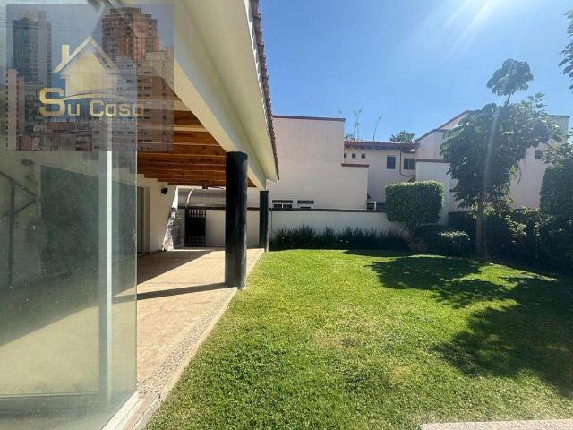 Linda casa con pozo de agua. Venta y renta